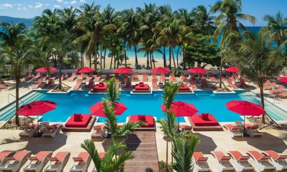 S Hotel Jamaica