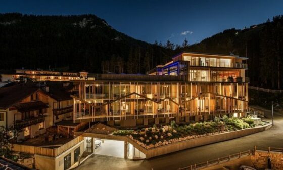 excelsior dolomites life resort hotelansicht sommer
