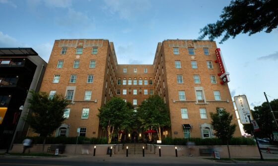 exterior 8