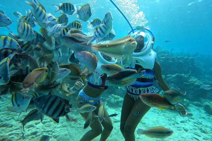 underwater walking tour