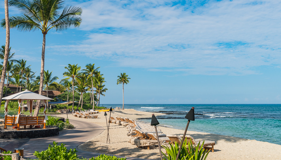 The Four Seasons Resort Hualalai, one of Hawaii all inclusive resorts you can stay at.
